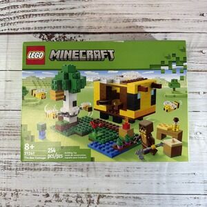 LEGO Minecraft: The Bee Cottage (21241) New Sealed
